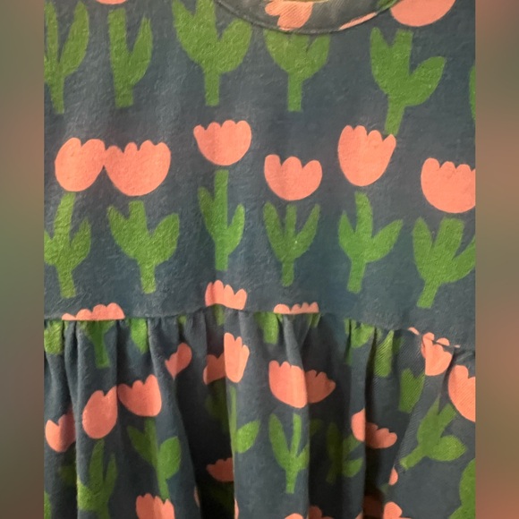 Hanna Andersson playground pink tulip dress with pockets. - Picture 3 of 5